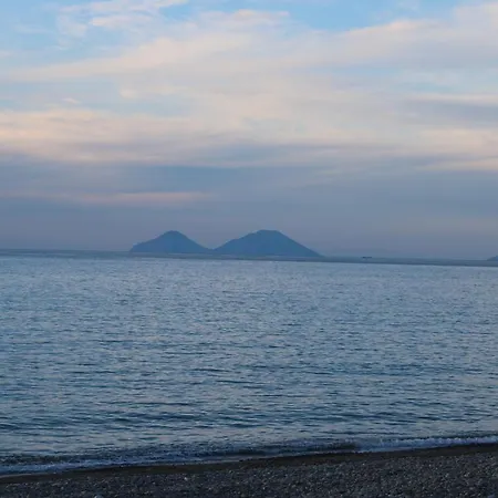 Window On The Sea Santo Stefano di Camastra