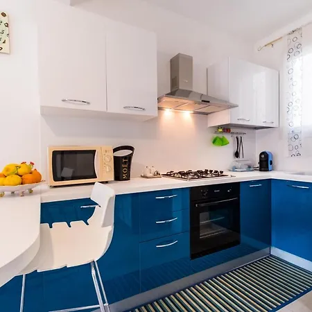 Window On The Sea דירה