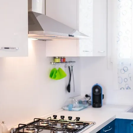 Window On The Sea דירה *